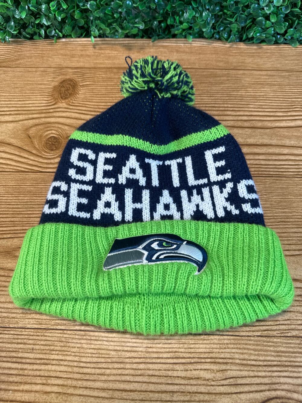 SEATTLE SEAHAWKS NFL FOOTBALL NEW ERA CUFFED POM KNIT BEANIE WINTER CAP HAT